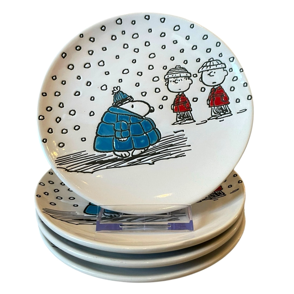 Peanuts Snoopy in Puffer Jacket Snow Appetizer Plates 6in Set of 4 Ceramic NEW